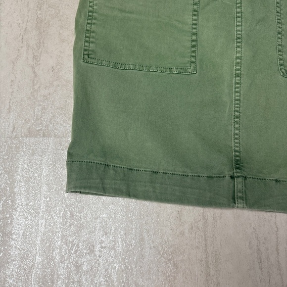 J. Crew Green Pencil Skirt Knee-Length Casual size 4 - Picture 2 of 8